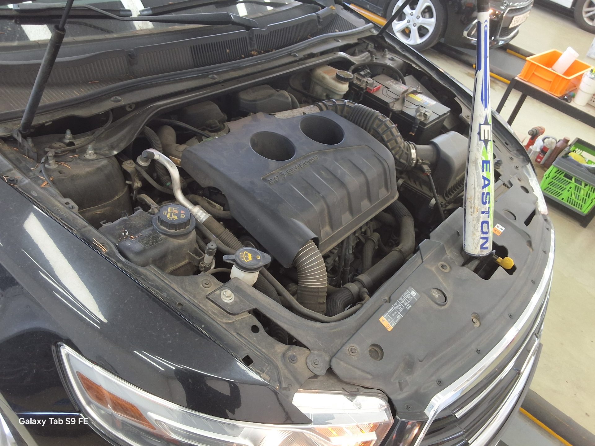 2014 - ford taurus