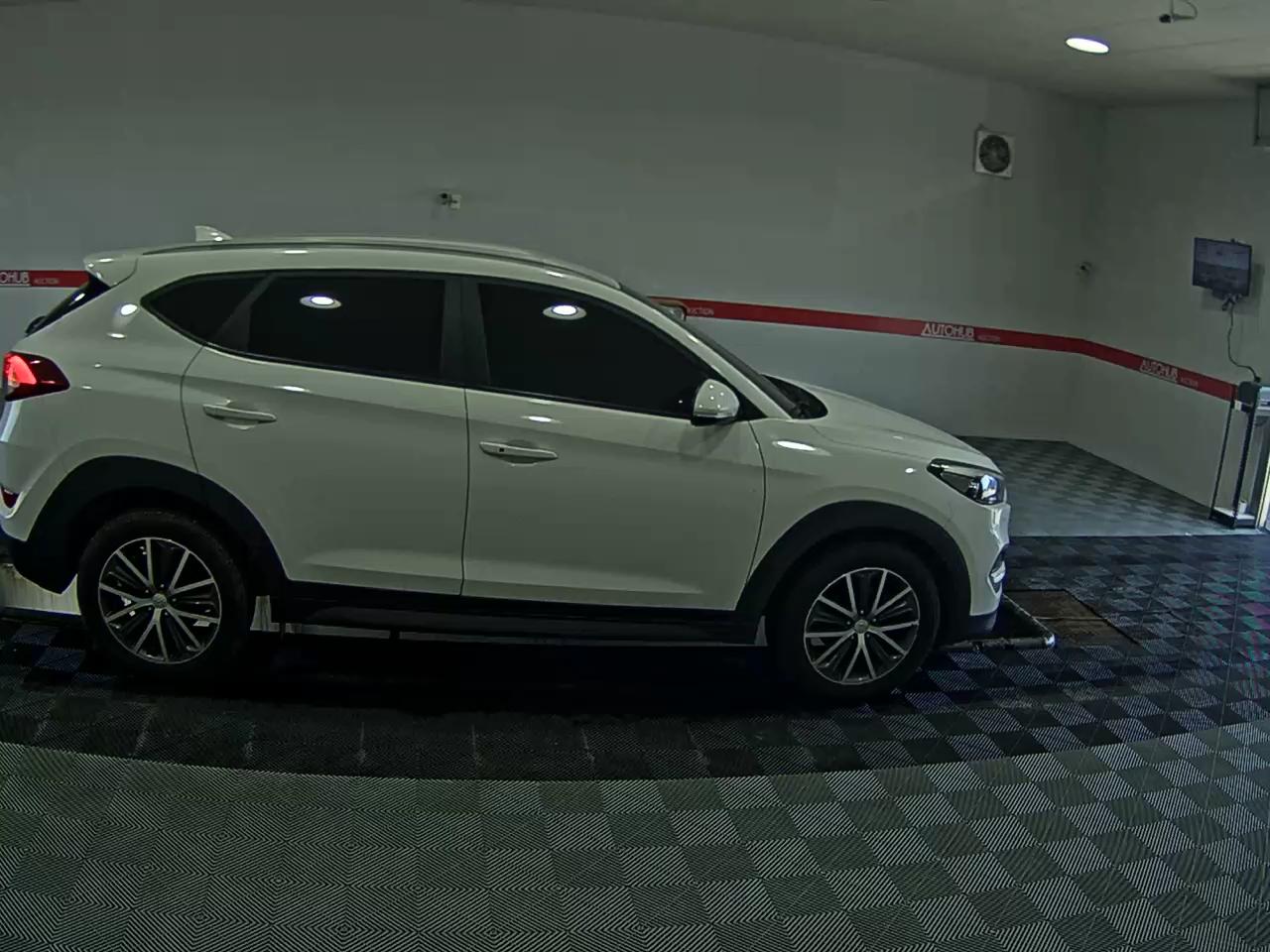 2016 - hyundai tucson