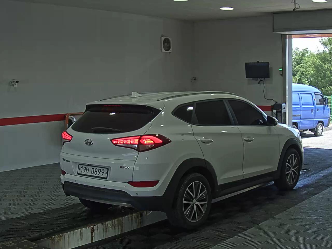 2016 - hyundai tucson