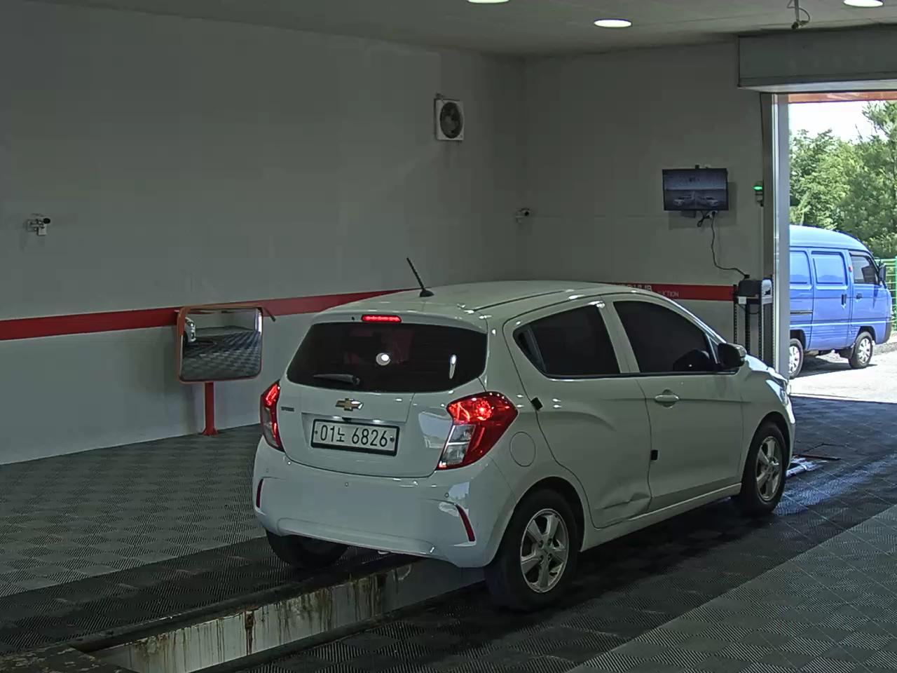 2019 - chevrolet spark