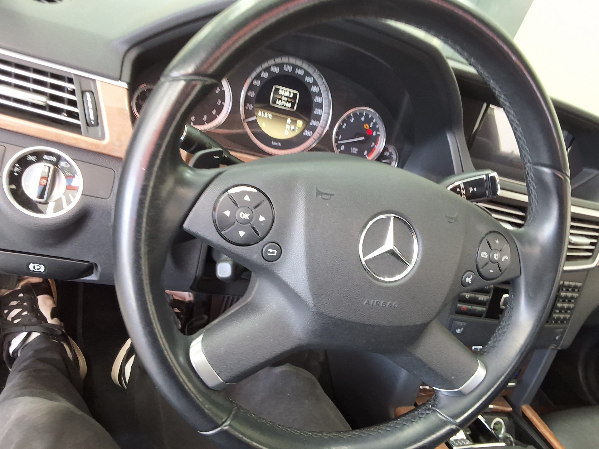 2012 - mercedes-benz e300
