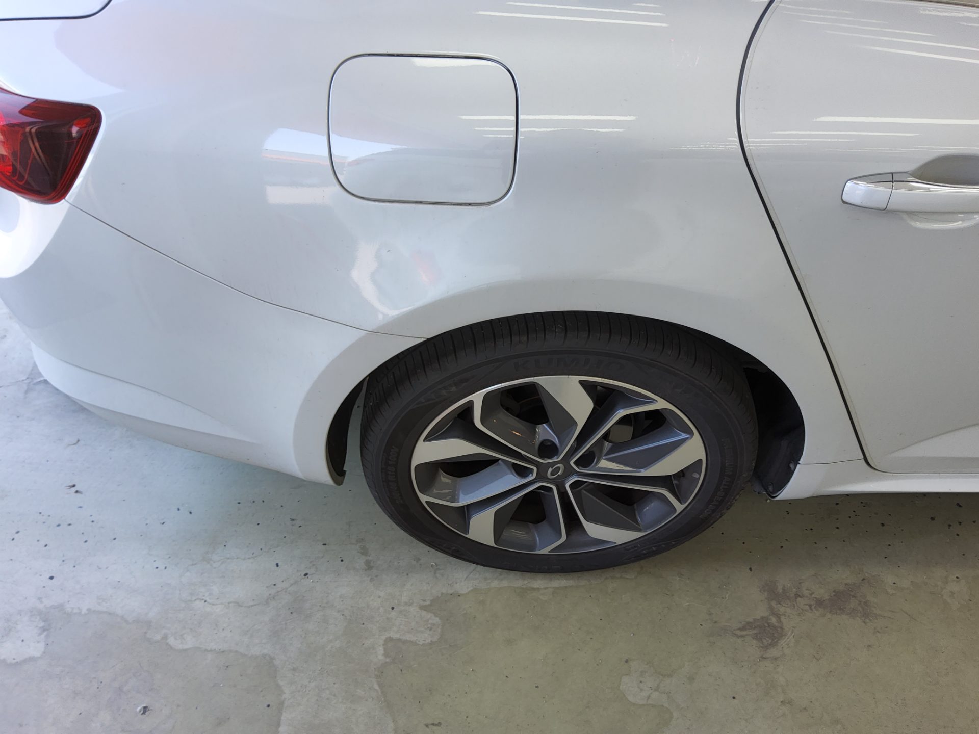 2020 - renault sm6