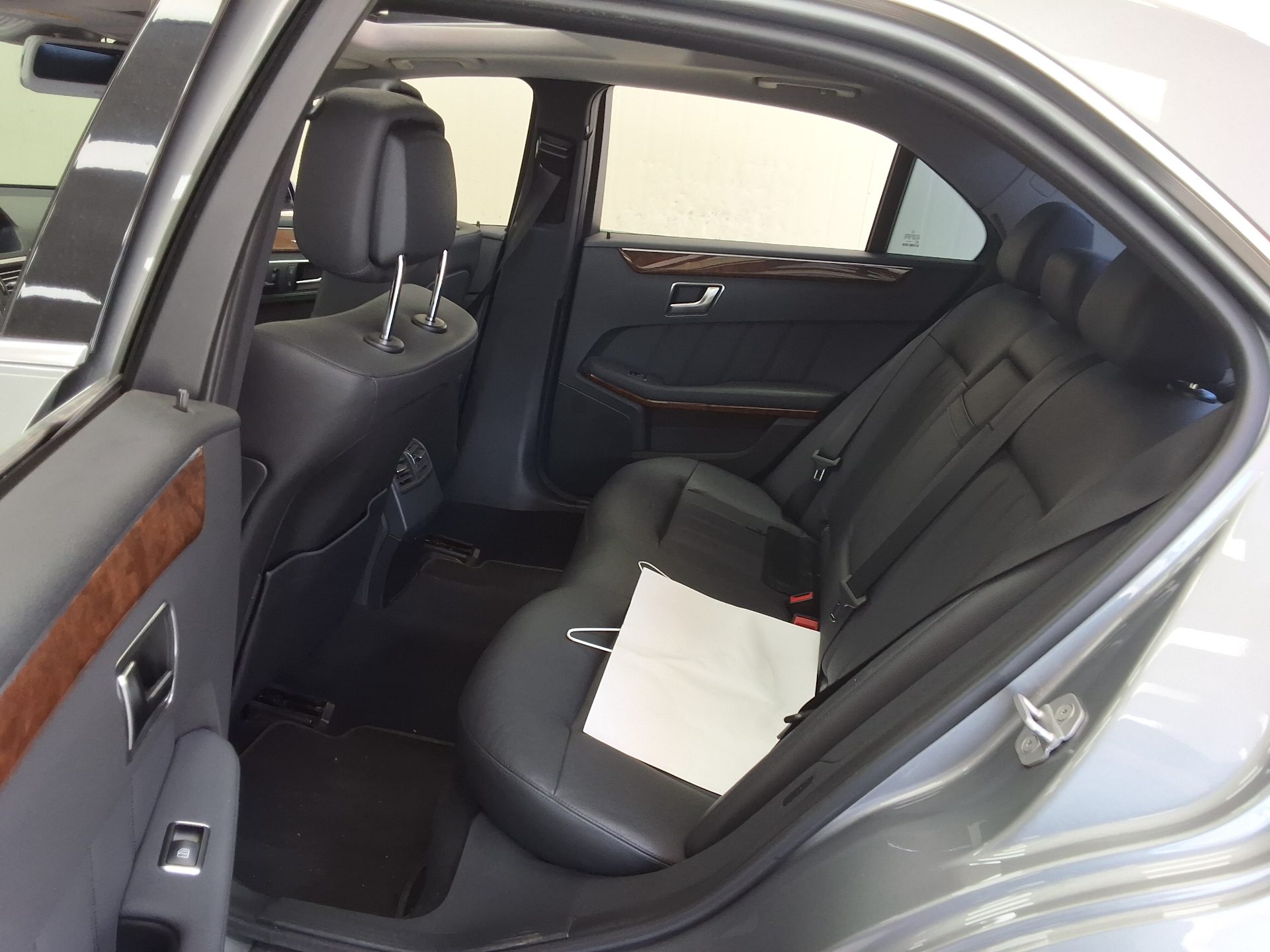 2012 - mercedes-benz e300