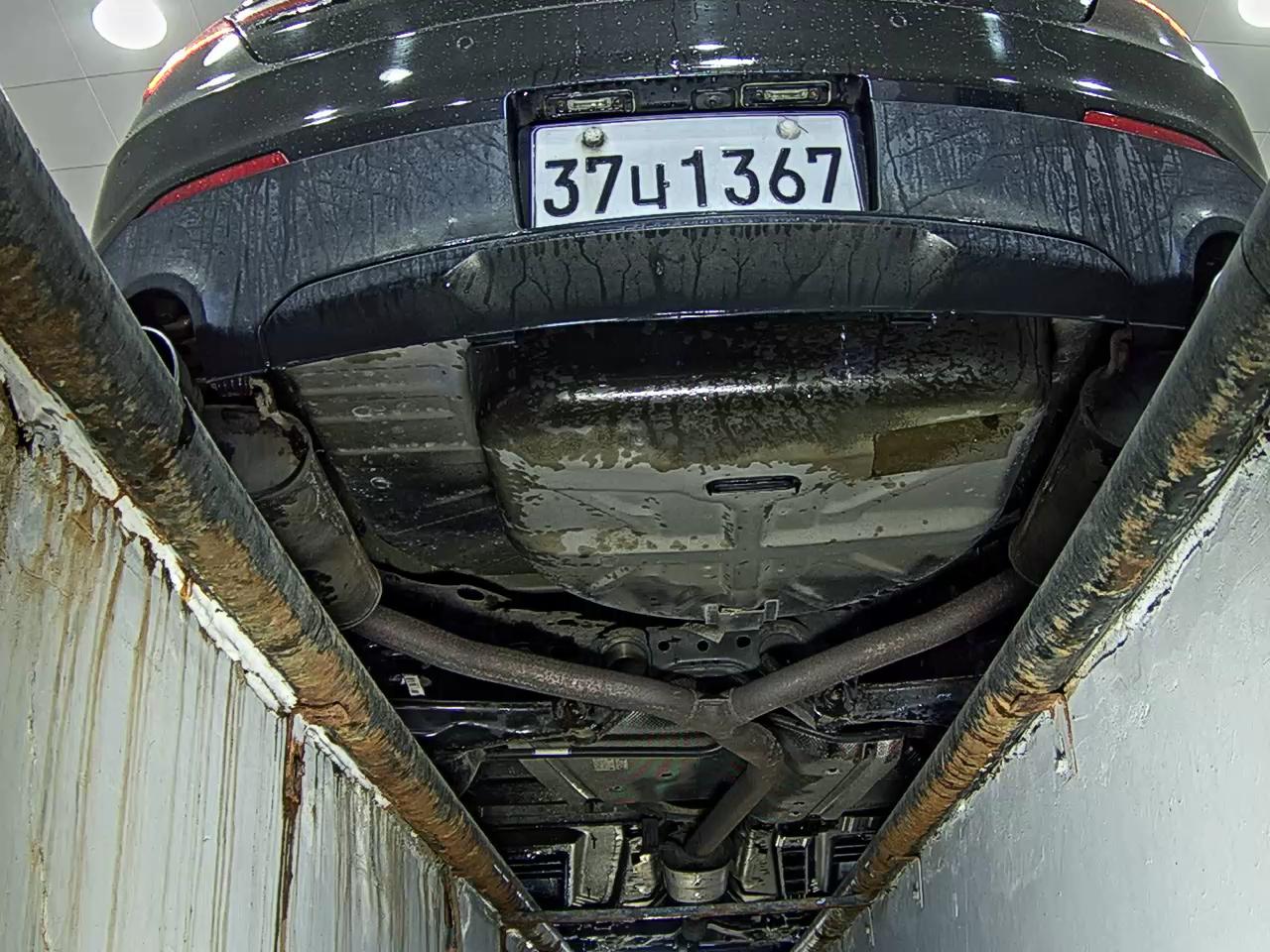2014 - ford taurus