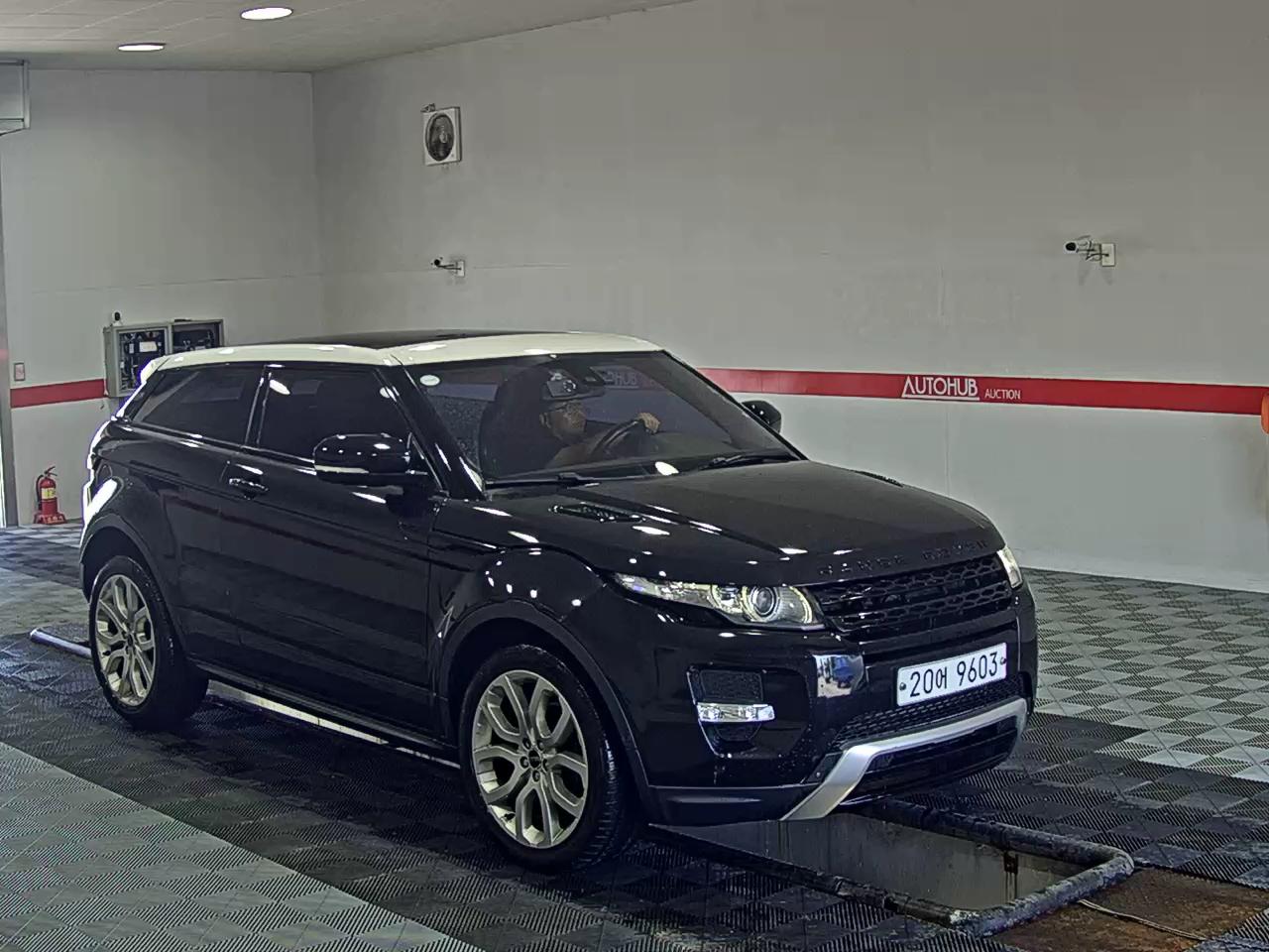 2012 - land rover range rover