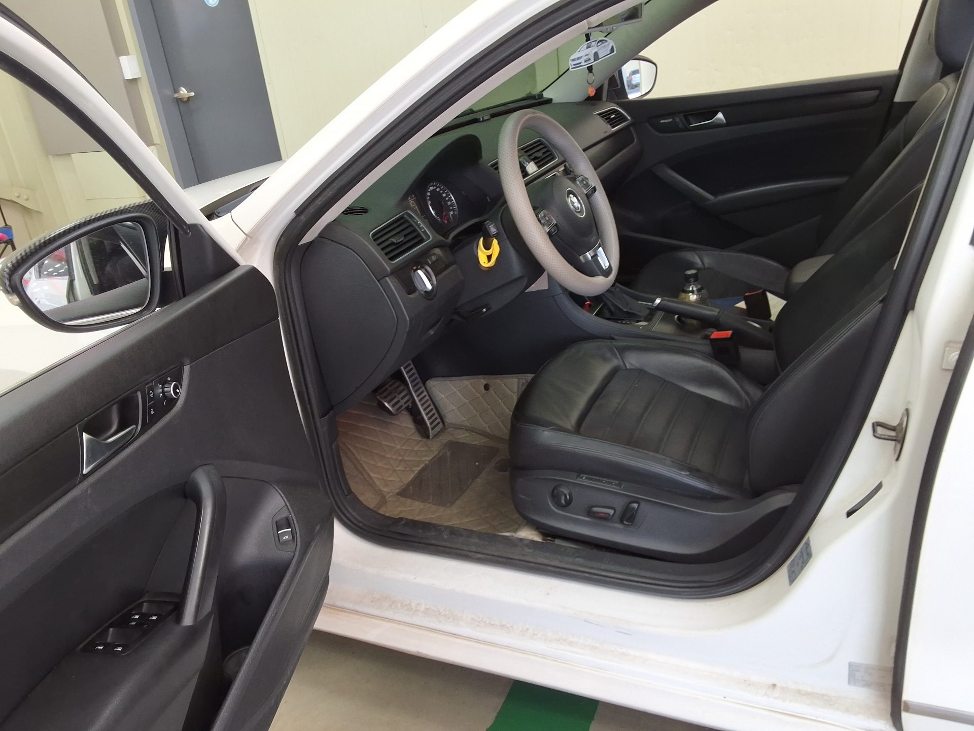 2013 - volkswagen passat