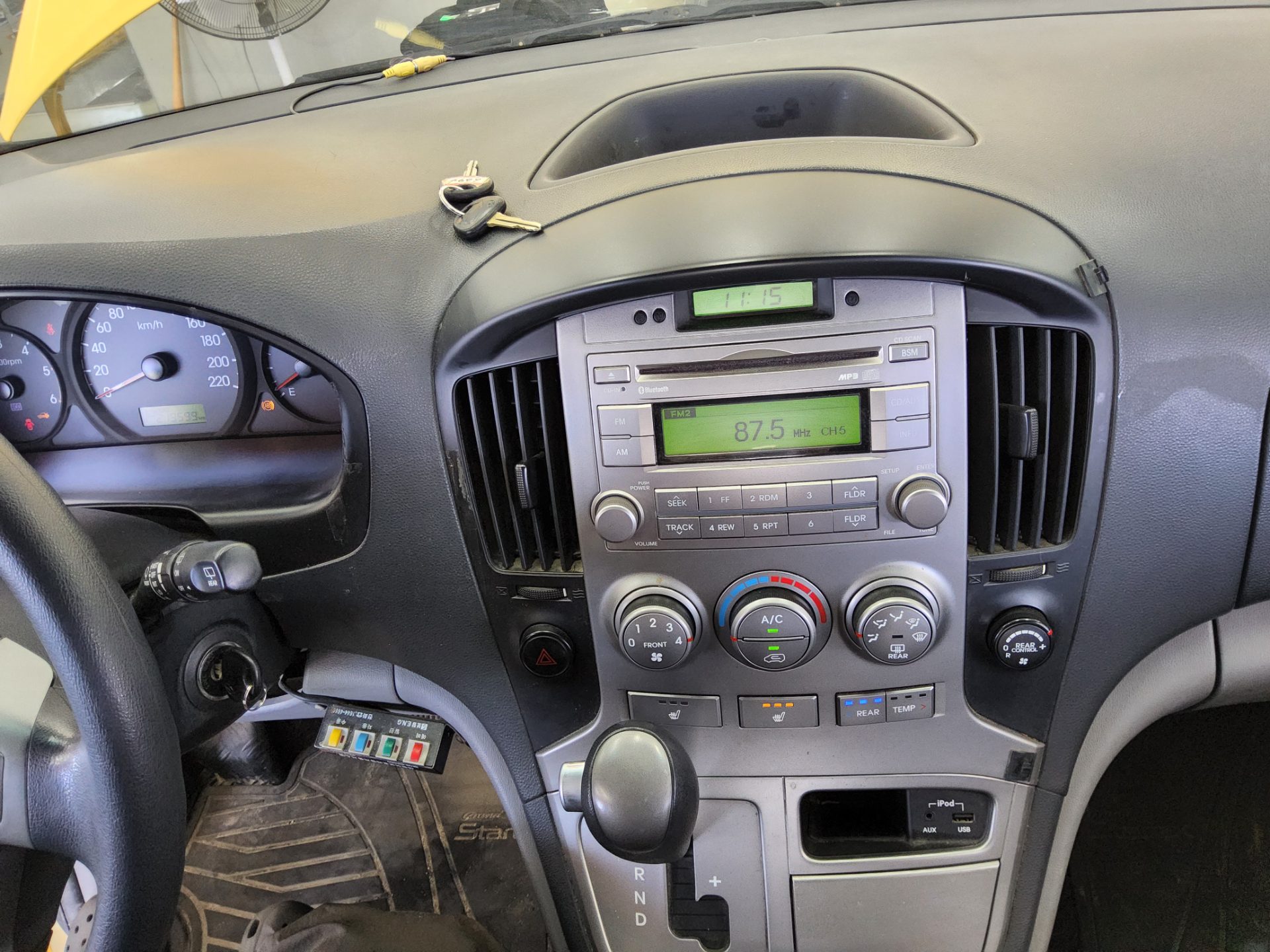 2013 - hyundai grand starex
