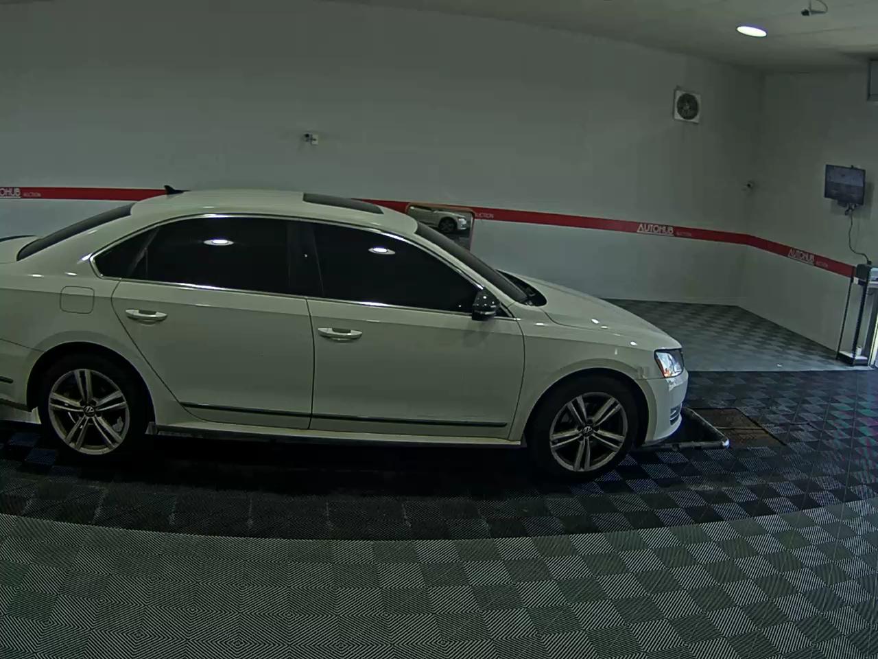 2013 - volkswagen passat