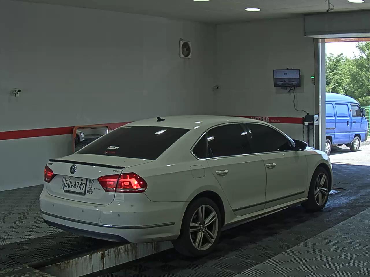 2013 - volkswagen passat