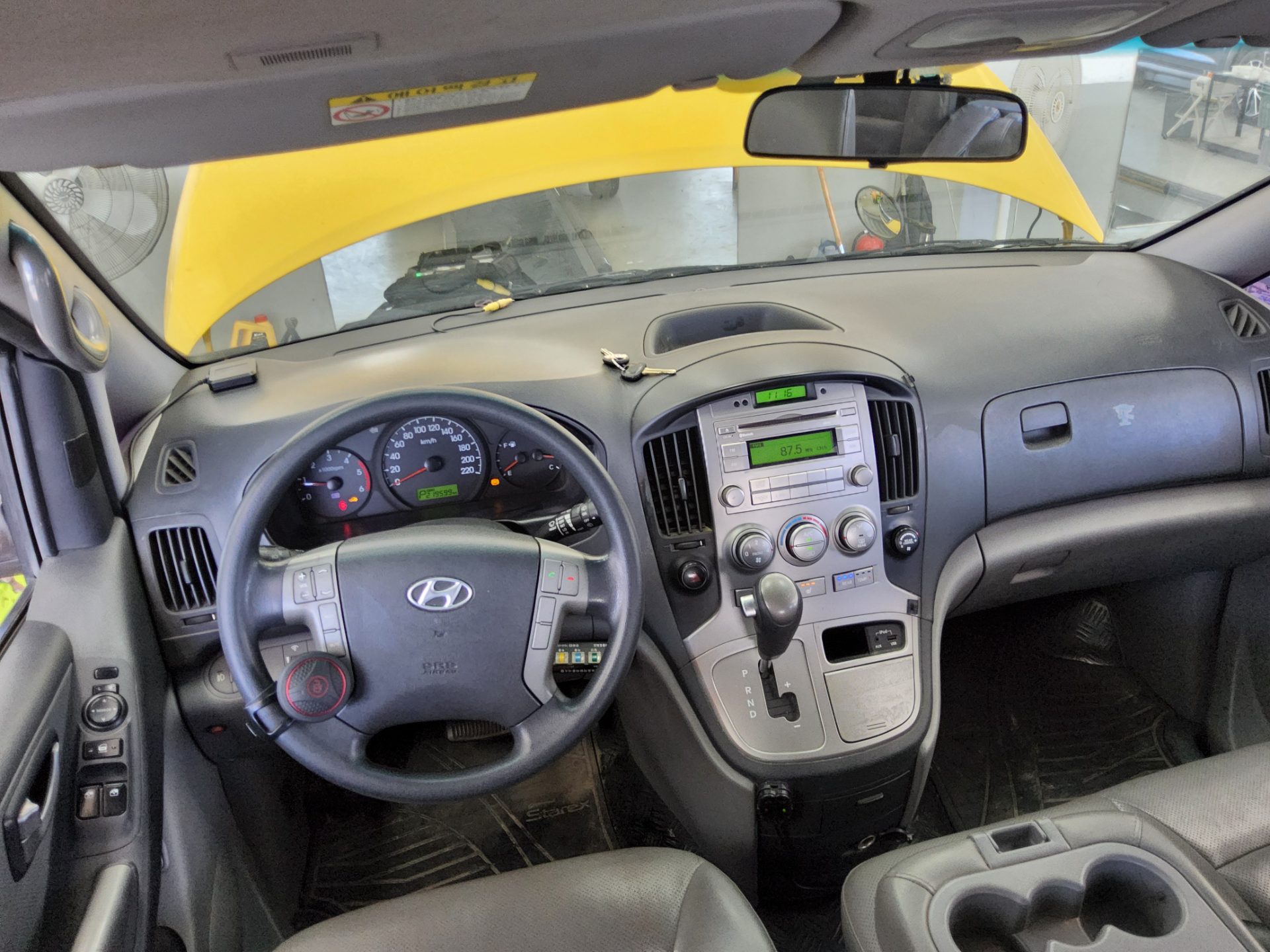 2013 - hyundai grand starex