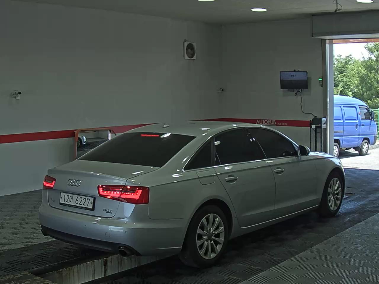 2012 - audi a6