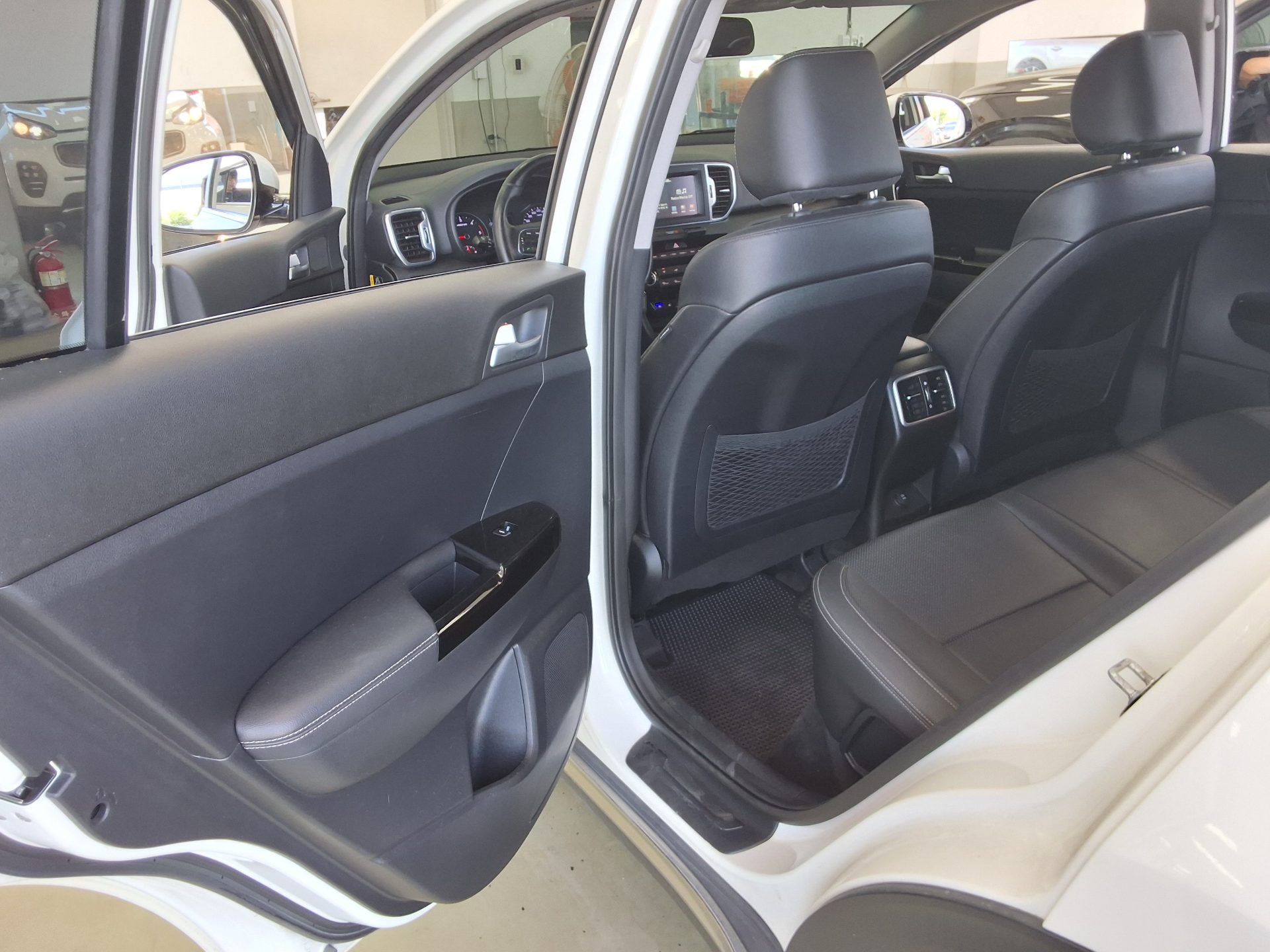 2016 - kia sportage