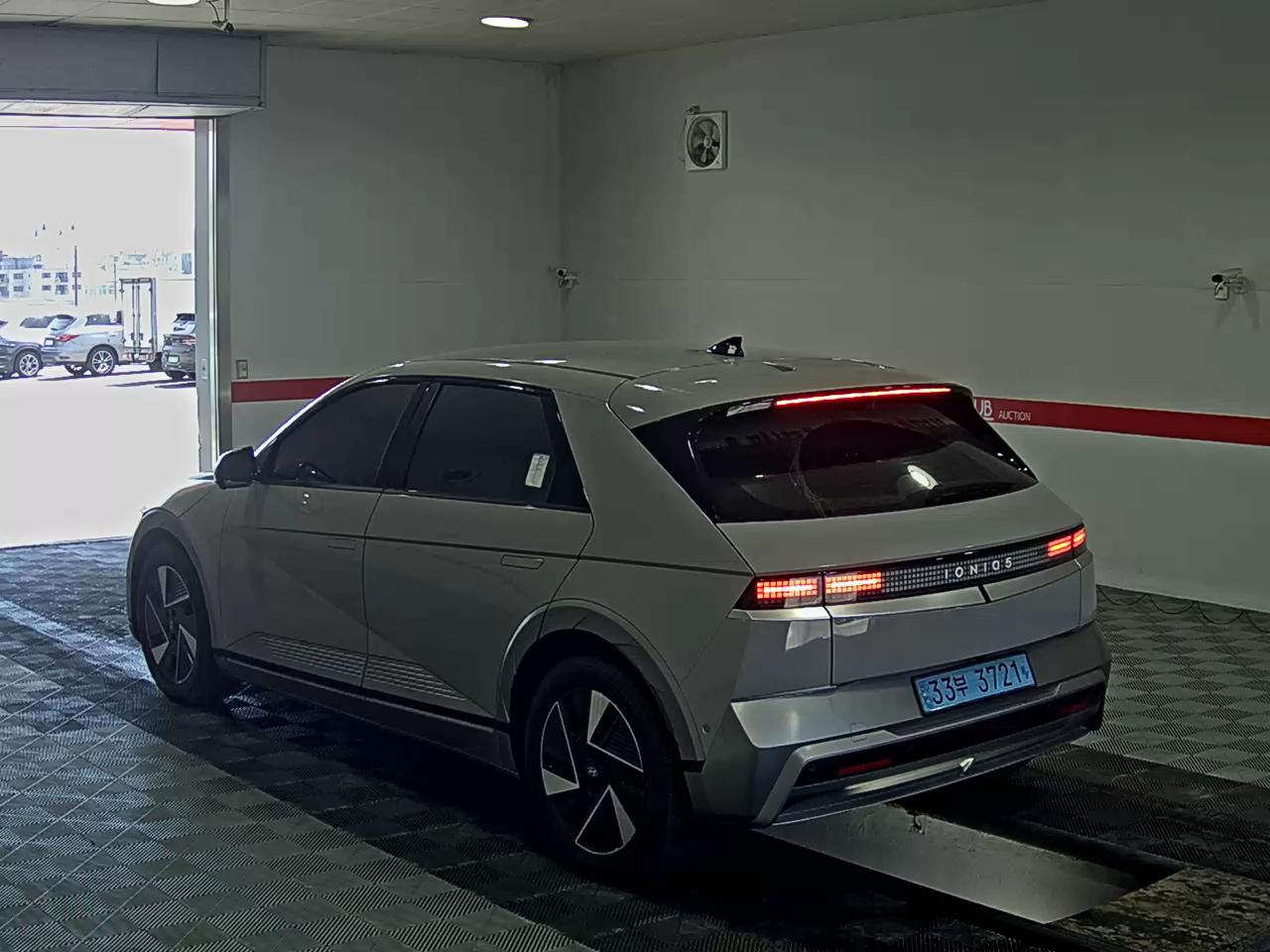 2025 - hyundai ioniq