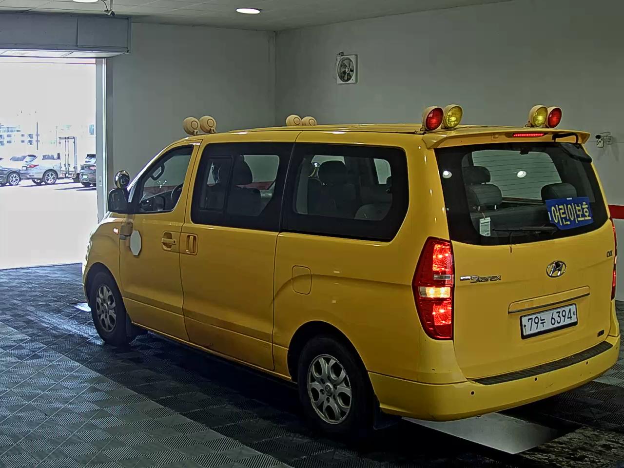 2013 - hyundai grand starex