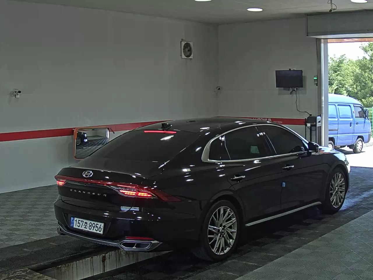 2022 - hyundai grandeur