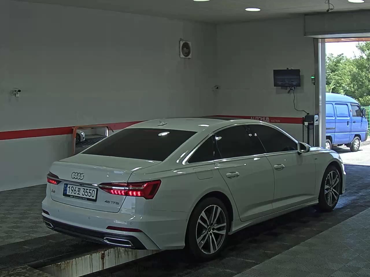 2022 - audi a6