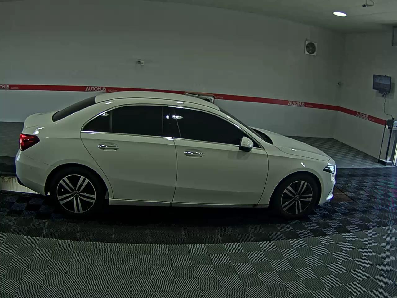 2021 - mercedes-benz a220