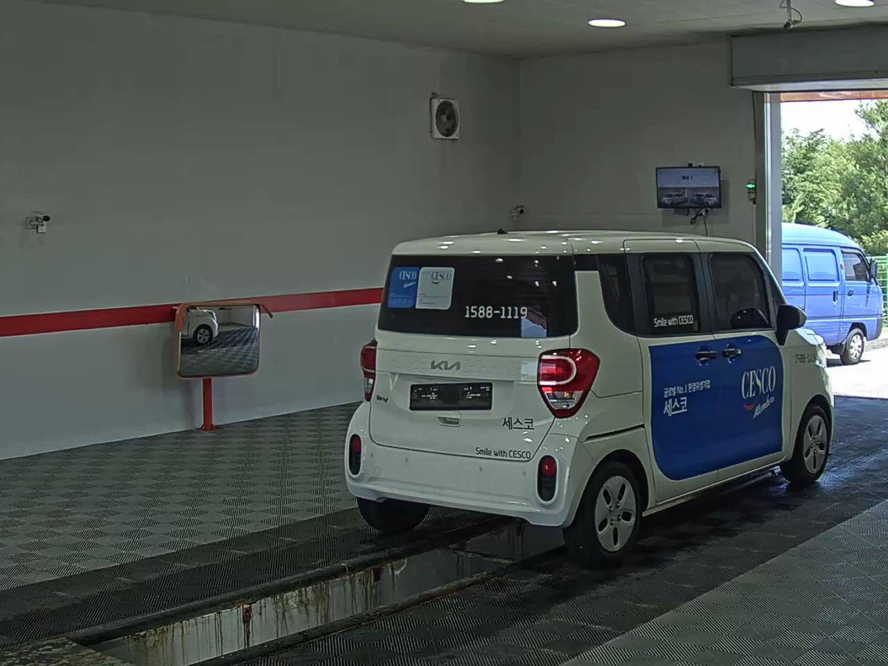 2022 - kia ray