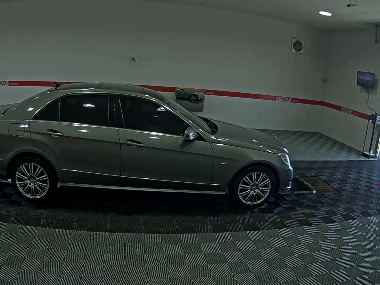 2012 - mercedes-benz e300