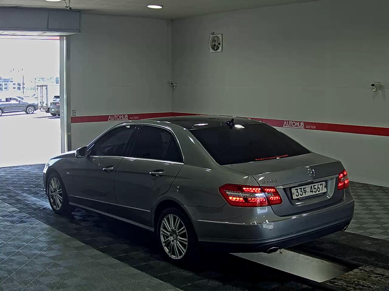 2012 - mercedes-benz e300