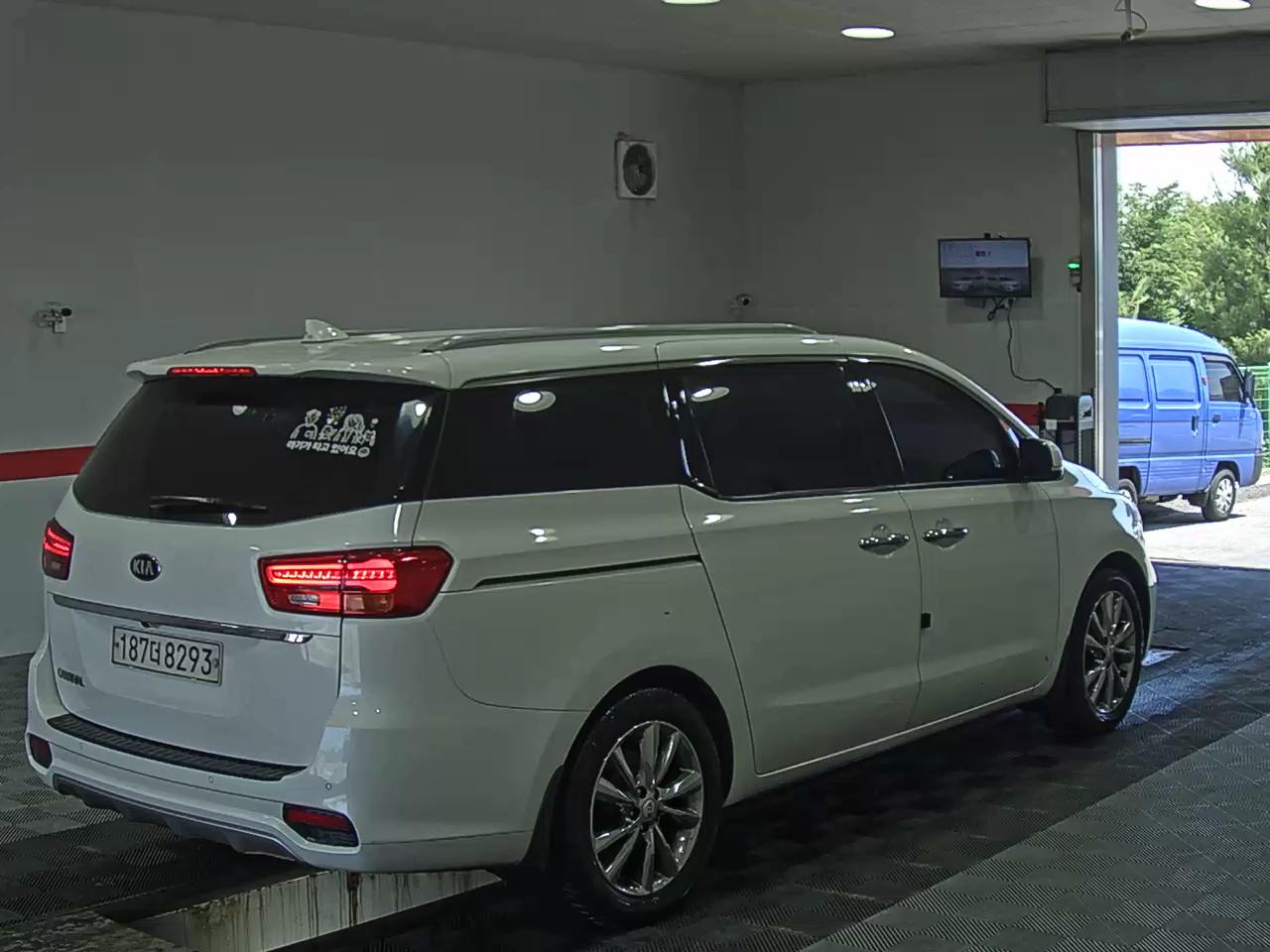2019 - kia carnival