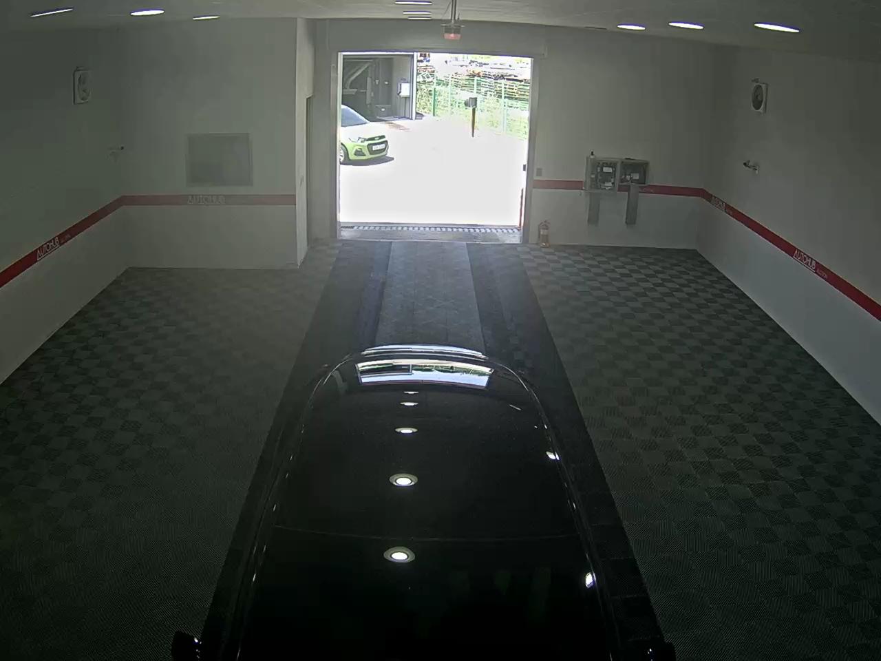 2024 - tesla model 3