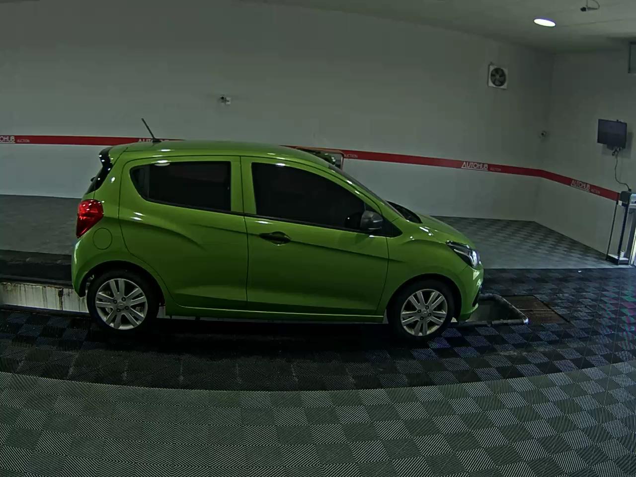 2016 - chevrolet spark