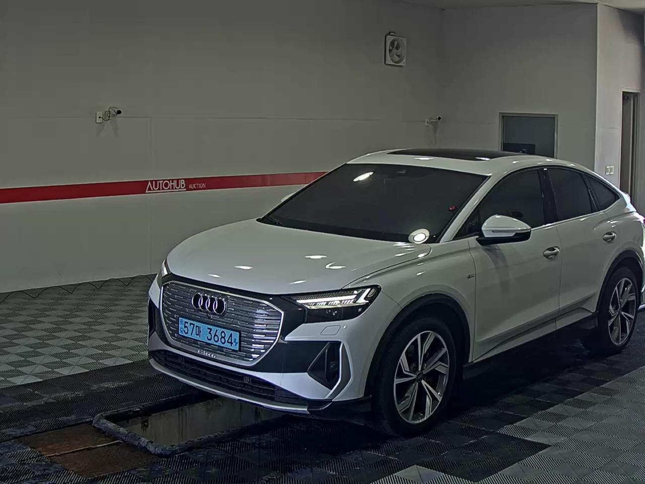 AUDI Q4 TRON SPORTBACK