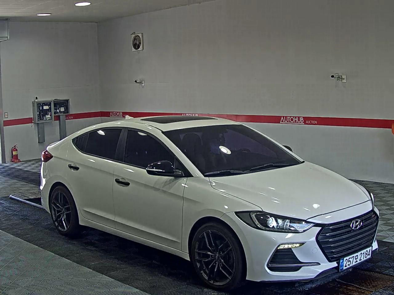 2016 - hyundai avante