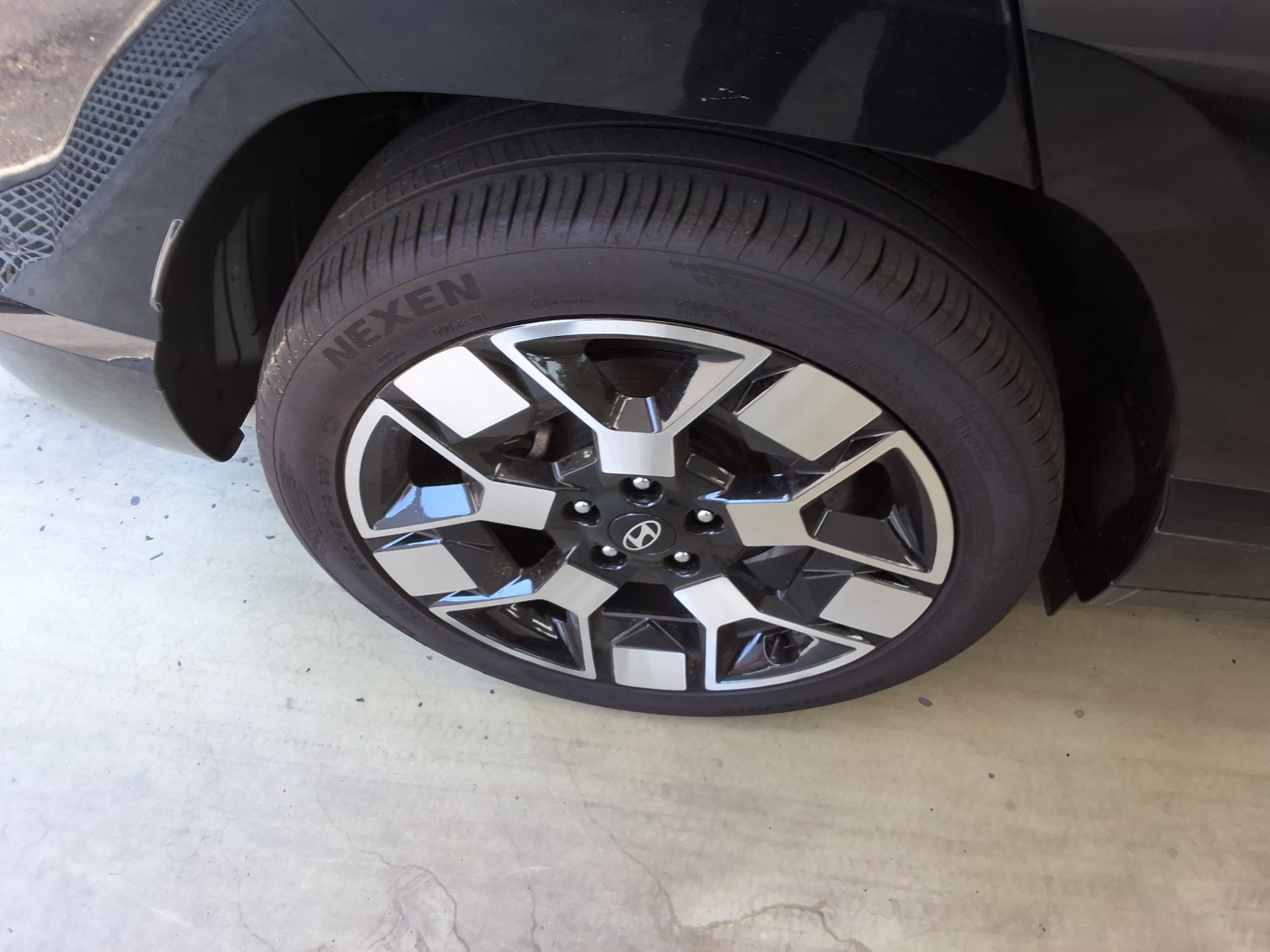 2023 - hyundai kona