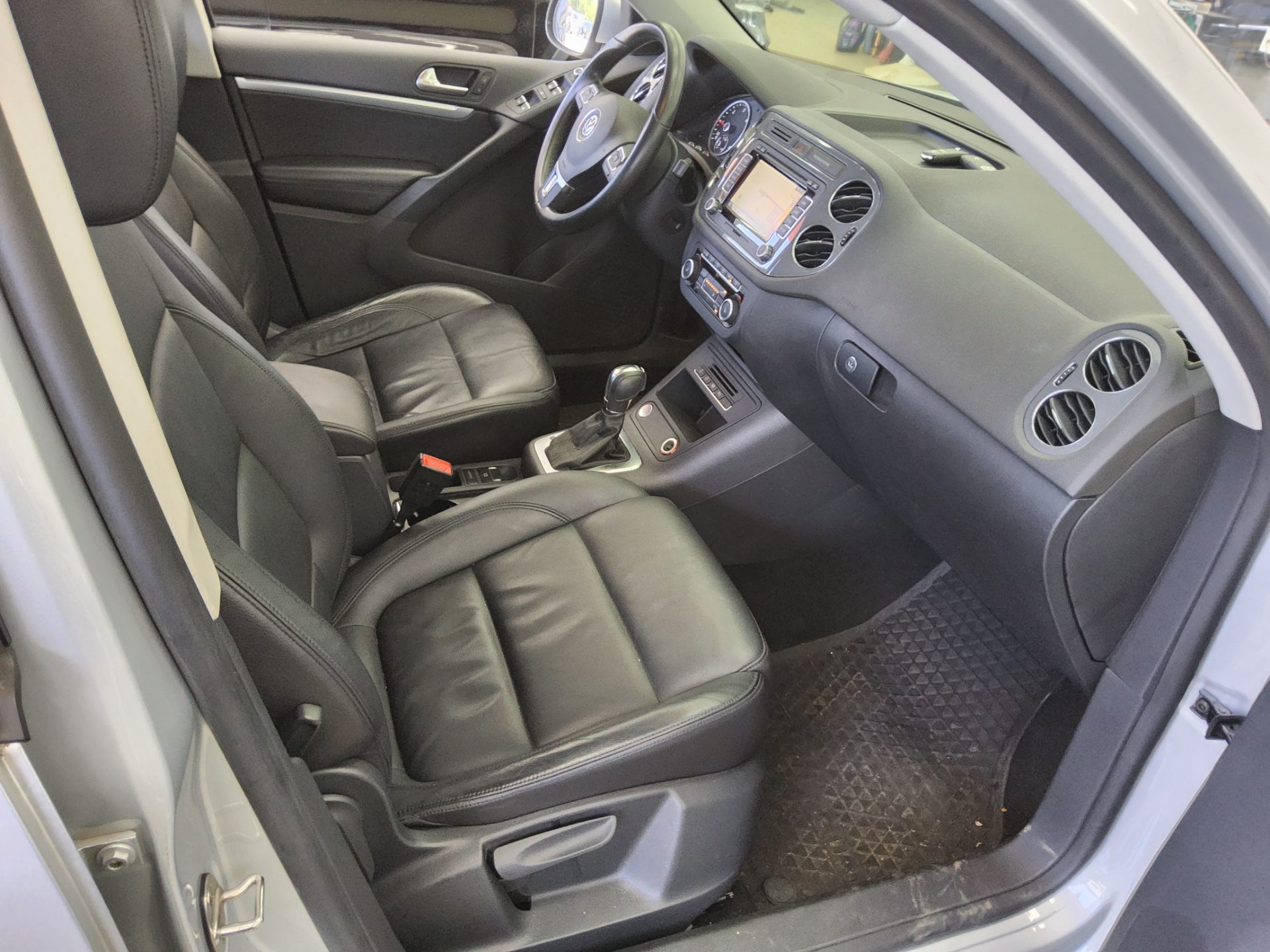 2013 - volkswagen tiguan