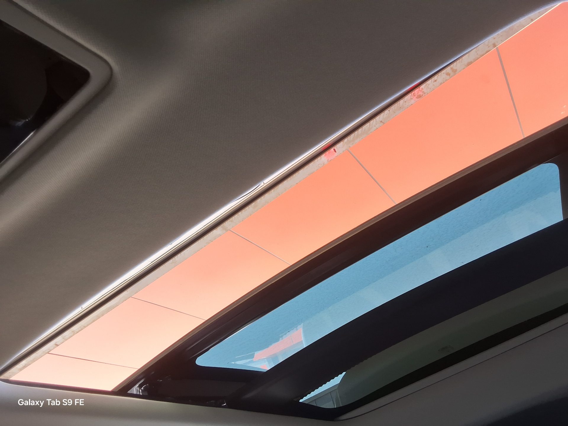 2025 - land rover range rover