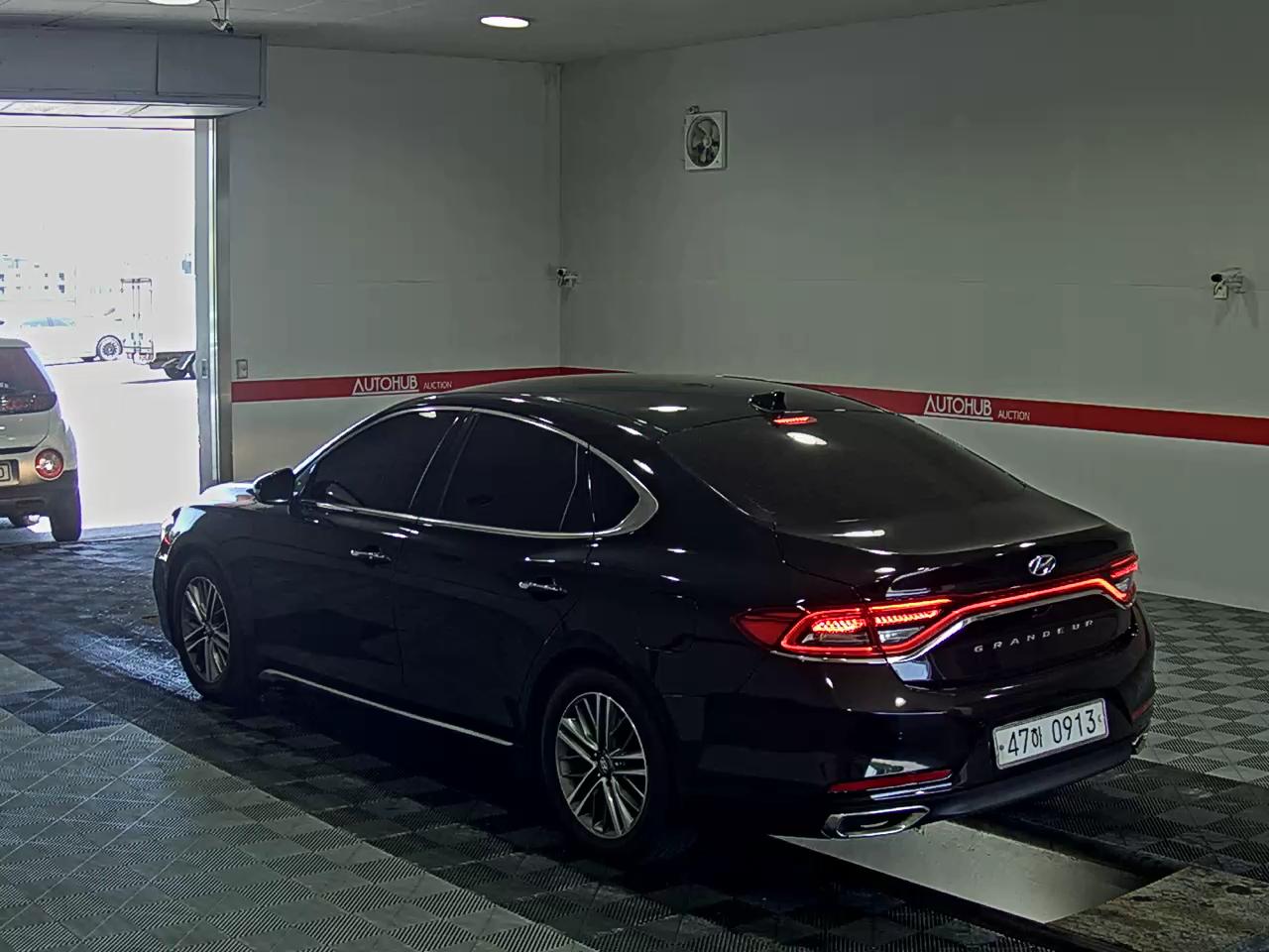 2019 - hyundai grandeur