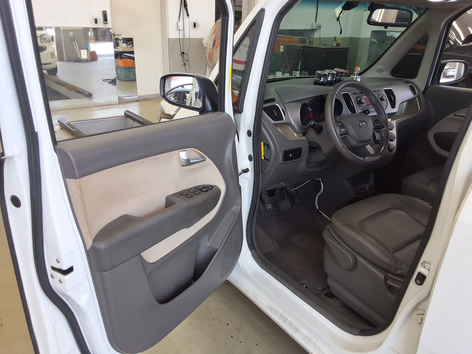 2012 - kia ray