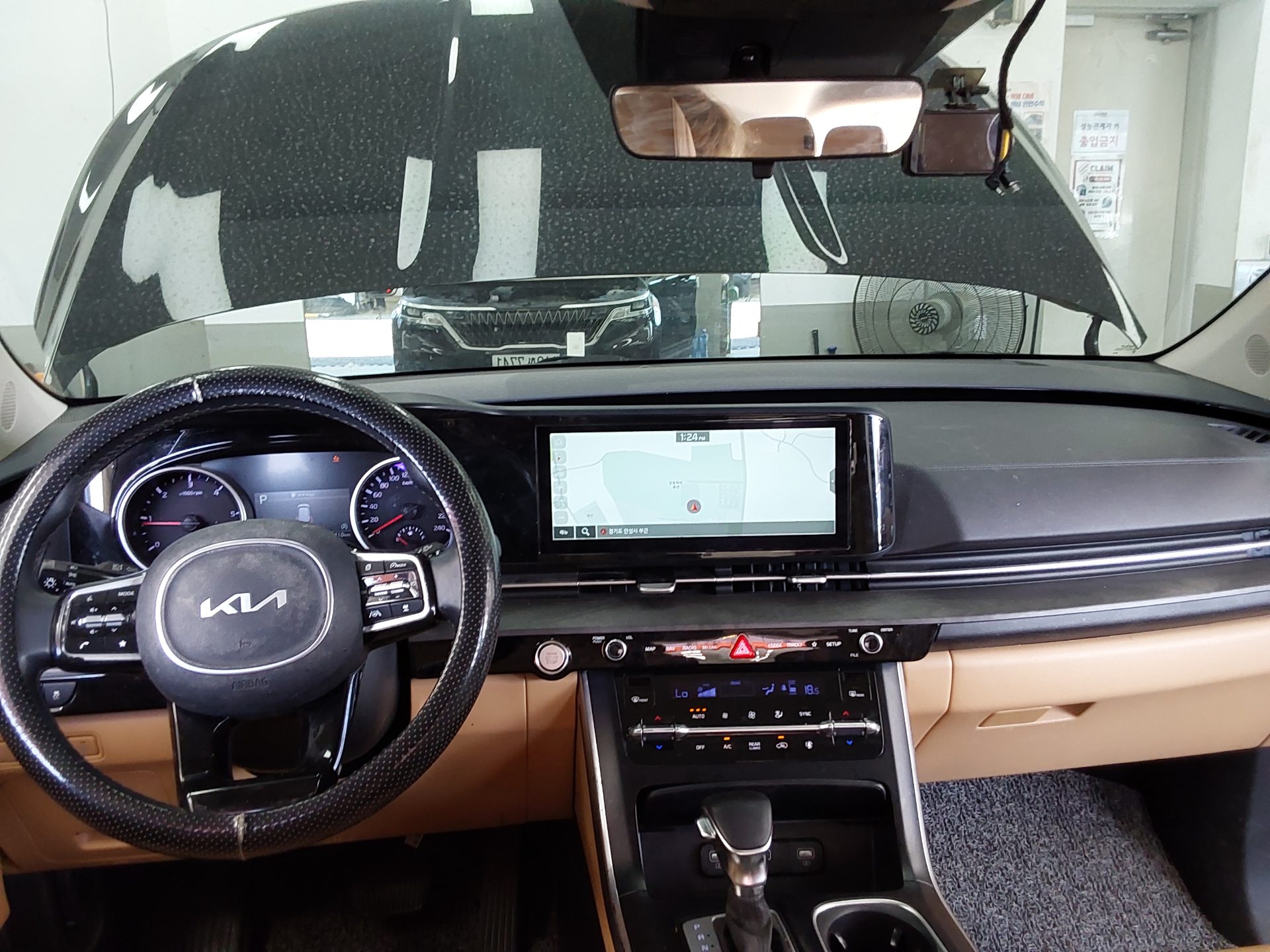 2023 - kia carnival