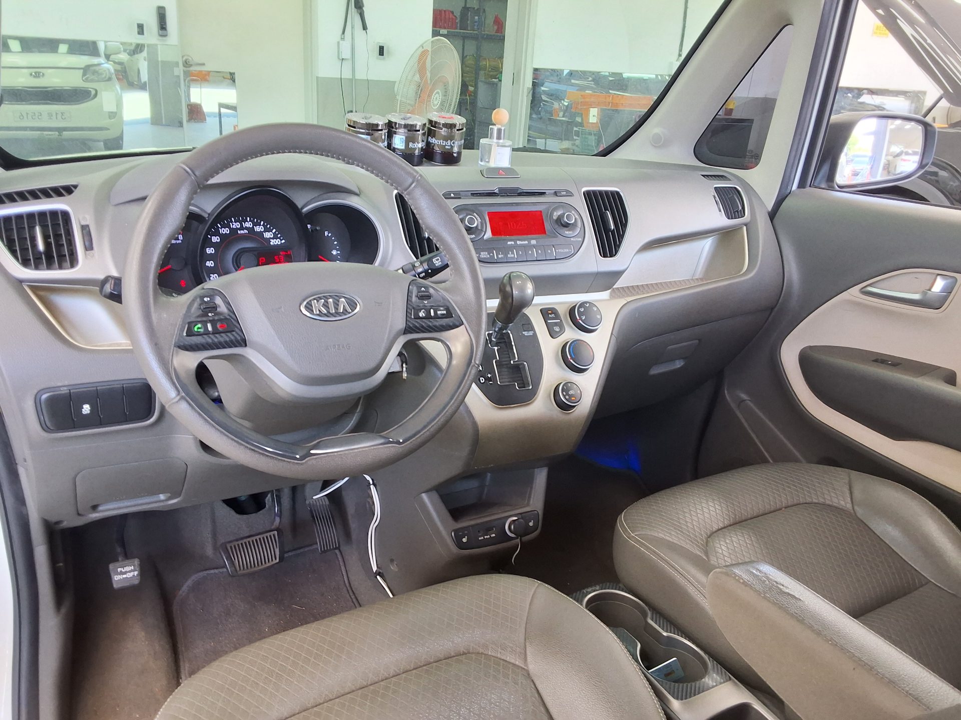 2012 - kia ray