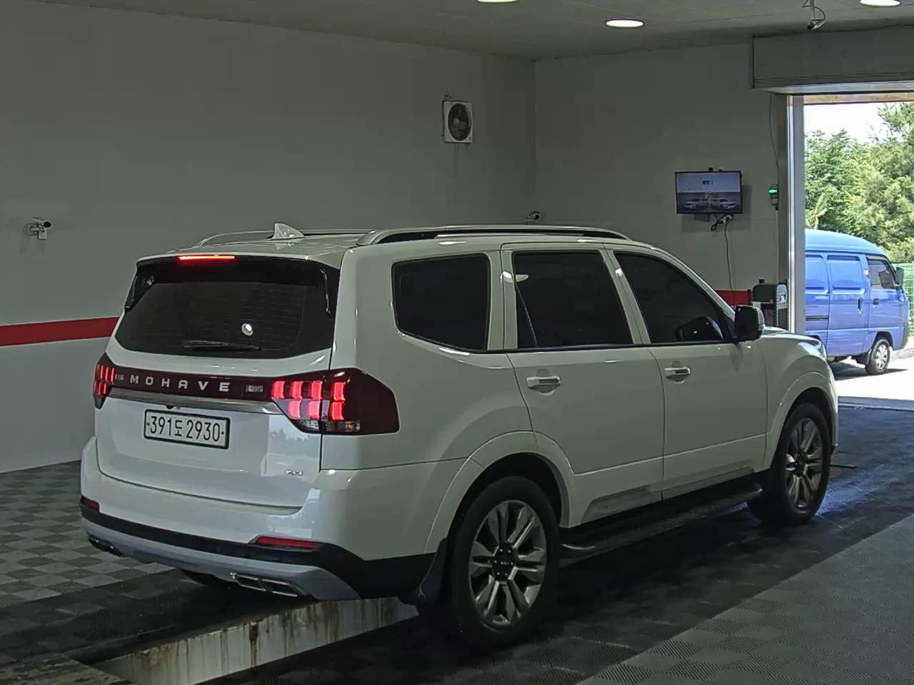 2022 - kia mohave