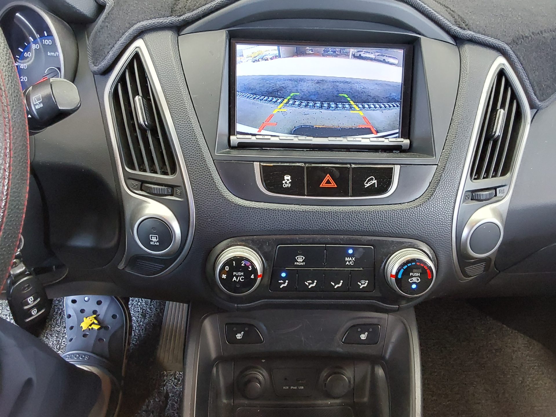 2010 - hyundai tucson