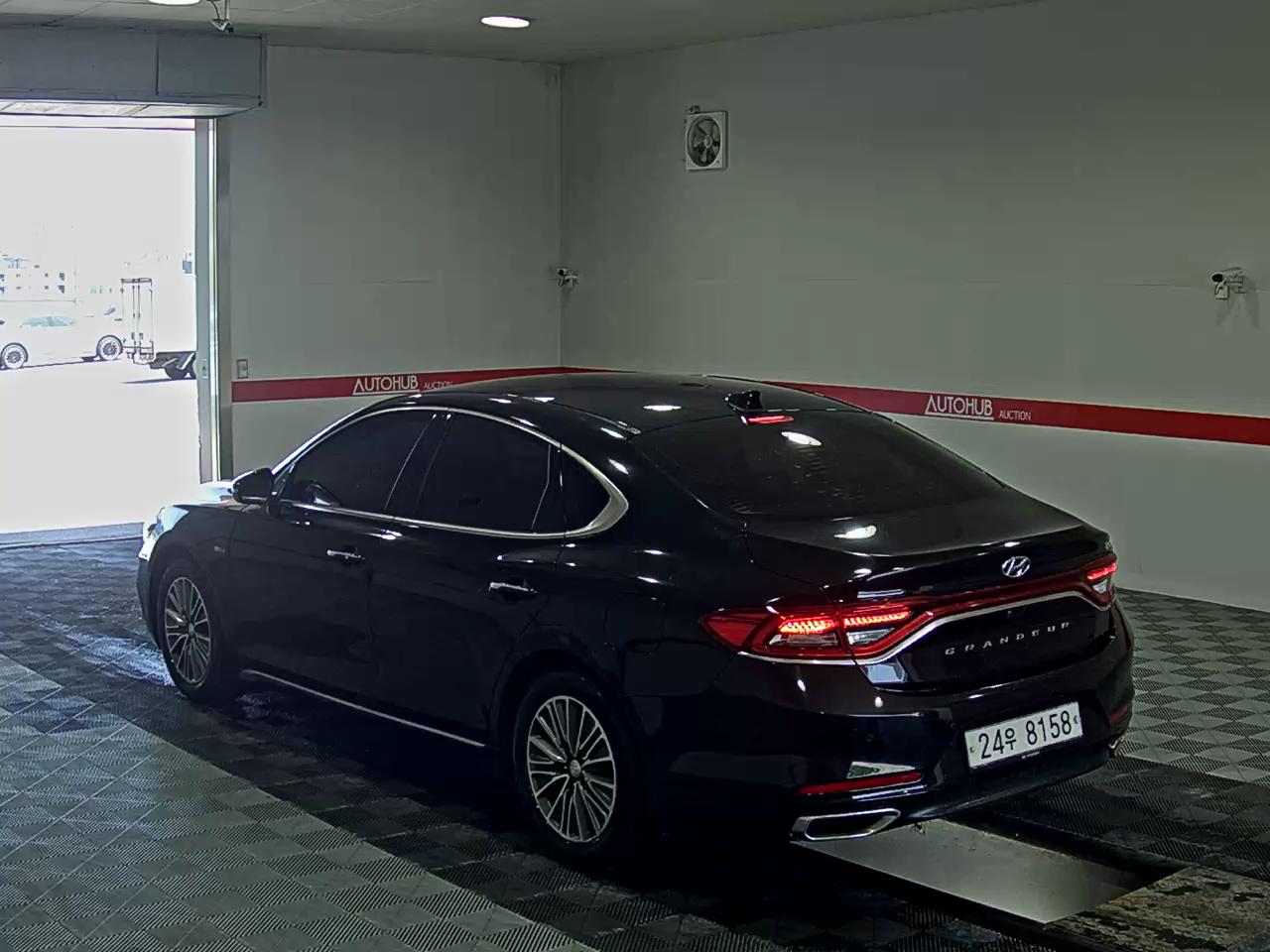 2018 - hyundai grandeur