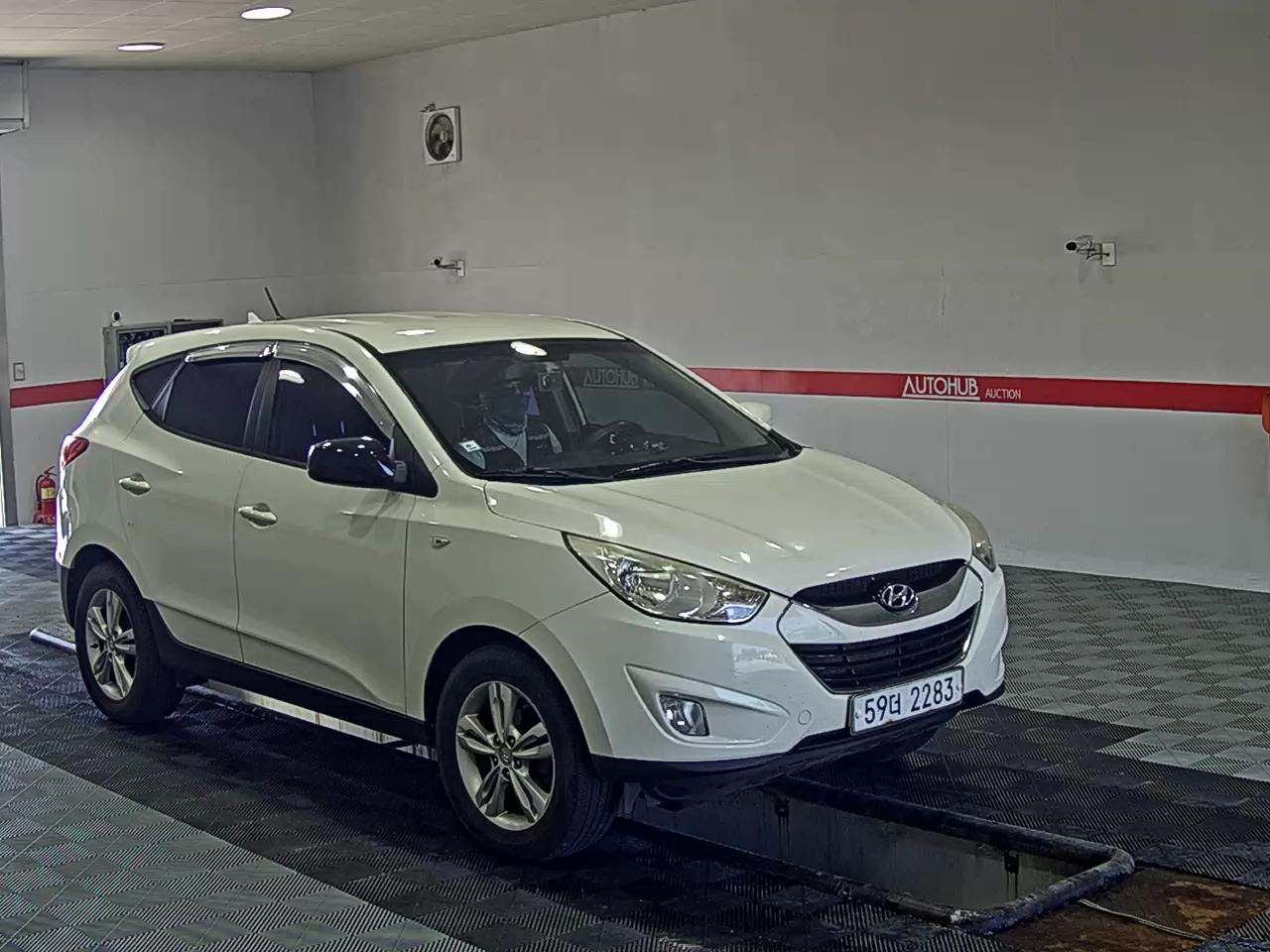 2010 - hyundai tucson