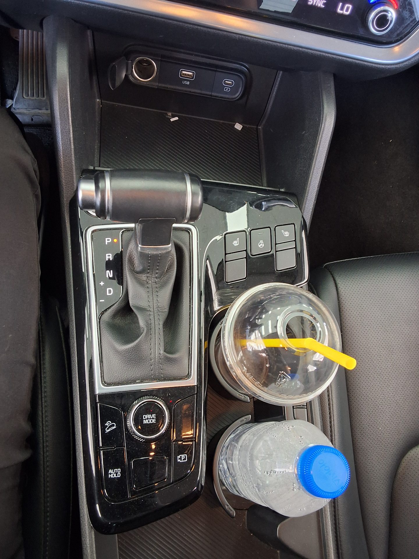 2023 - kia sportage
