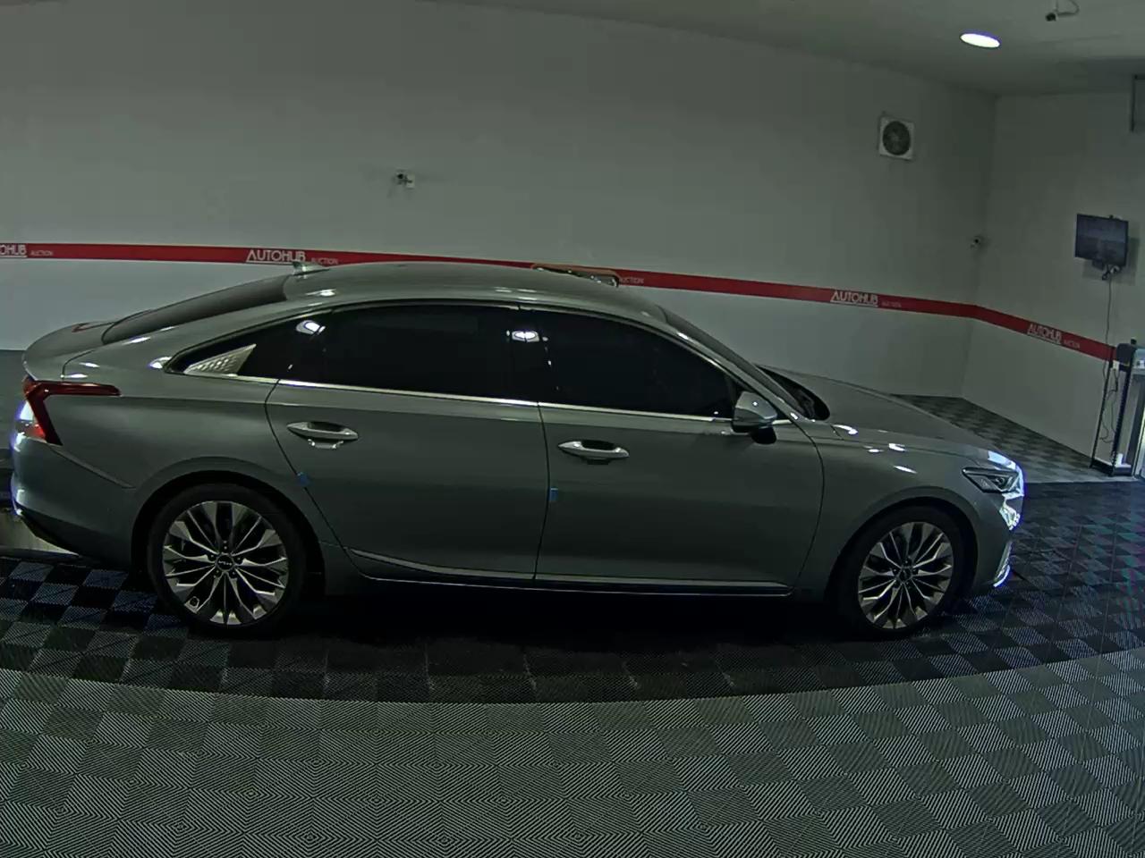 2022 - kia k8
