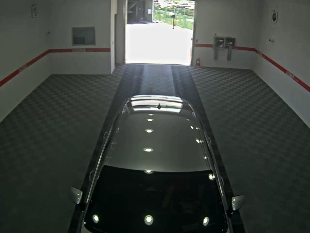 2022 - kia k8