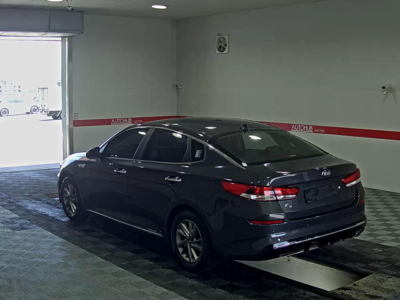 2020 - kia k5