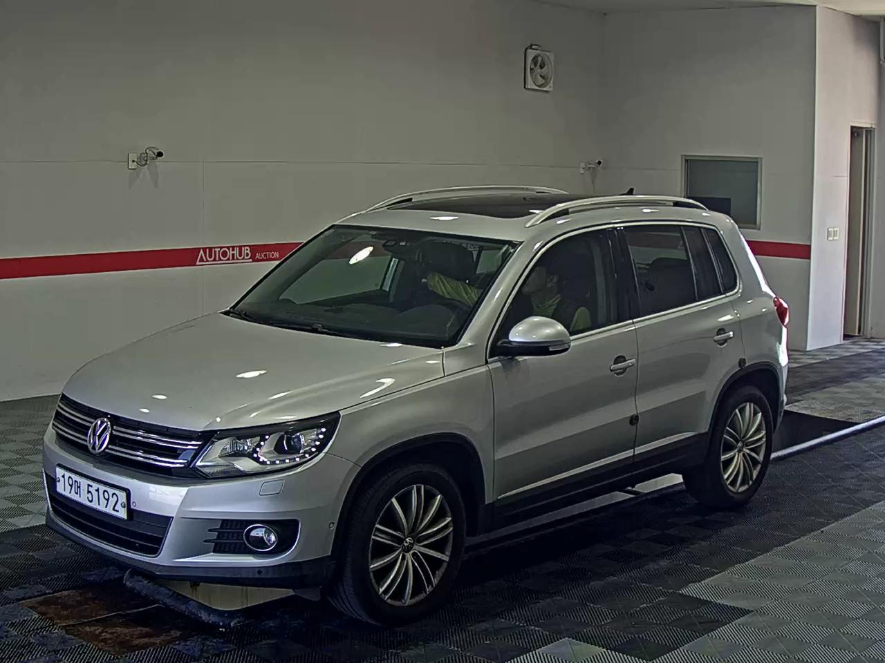 2013 - volkswagen tiguan