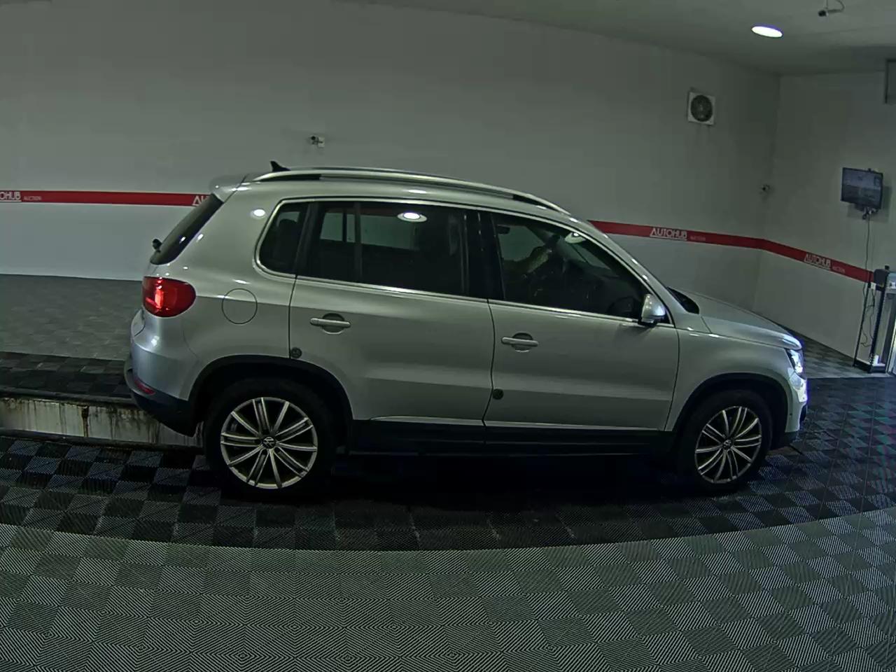 2013 - volkswagen tiguan