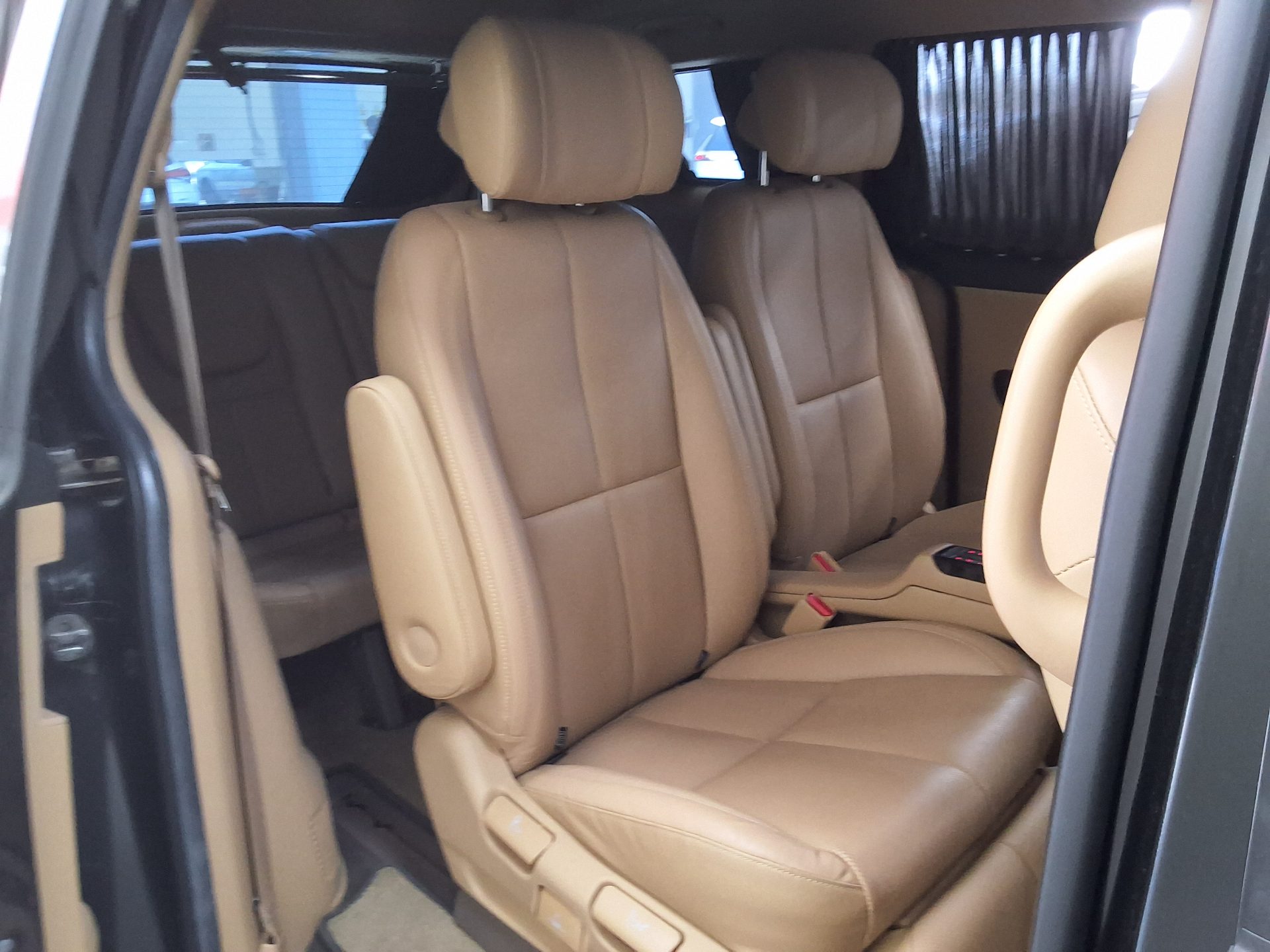 2019 - kia carnival