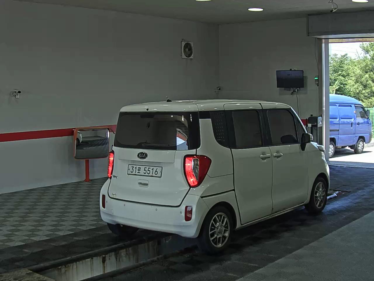 2012 - kia ray