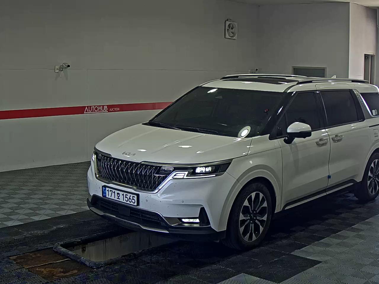 KIA CARNIVAL (KA4)