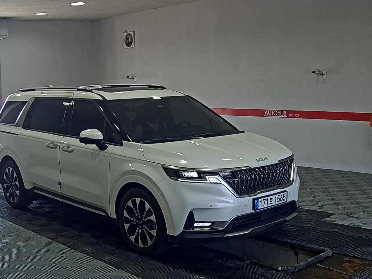2023 - kia carnival